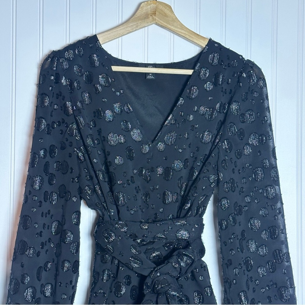 J. Crew Tie-waist V-neck top in black metallic dot jacquard M Casual Business - Picture 6 of 14